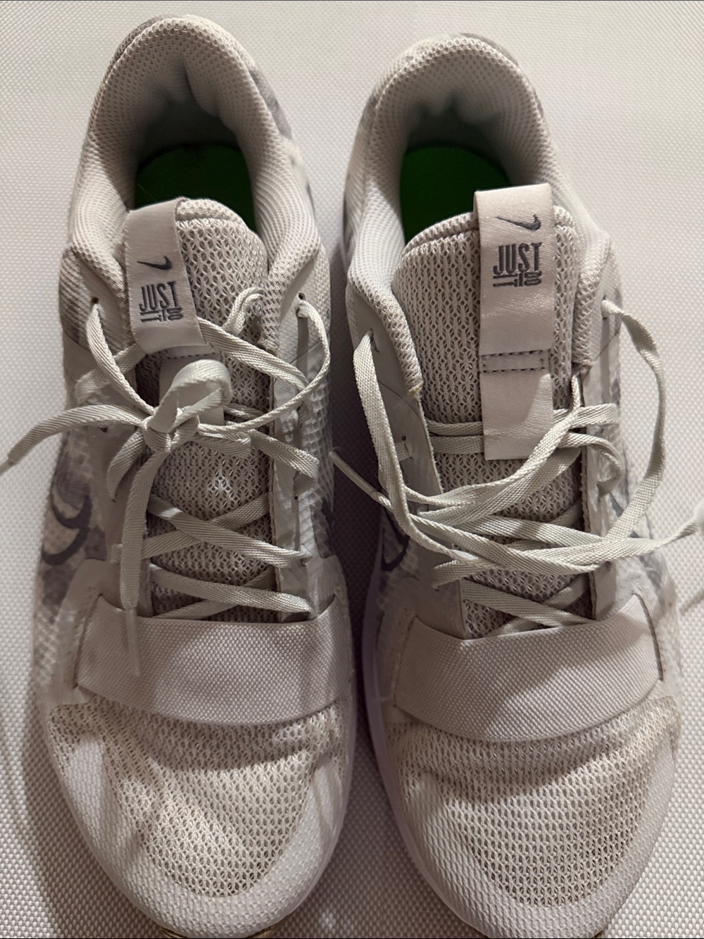 Nike Men’s White Athletic Training Sneakers